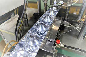 フィルム成形機